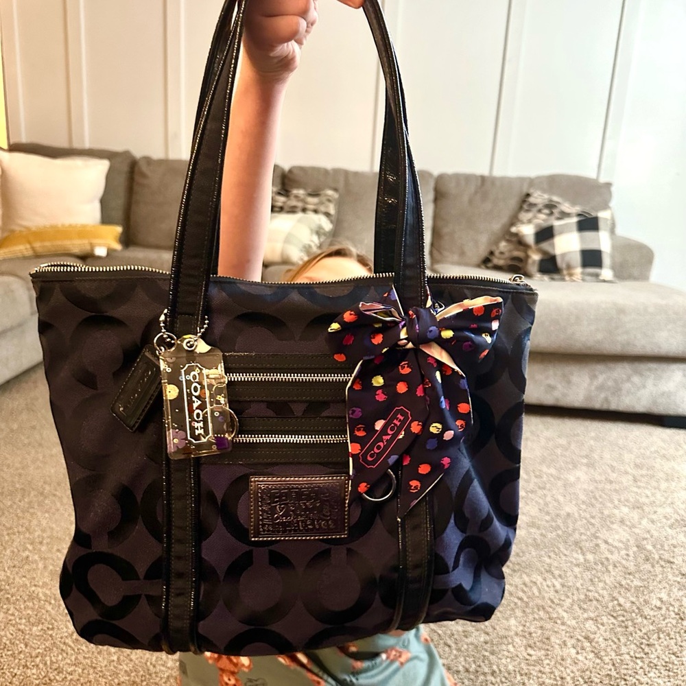 Coach Poppy large tote